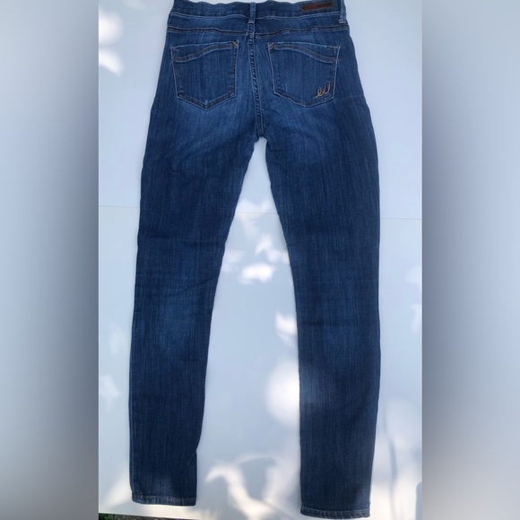 Express Mid Rise Legging Jeans - Picture 7 of 11